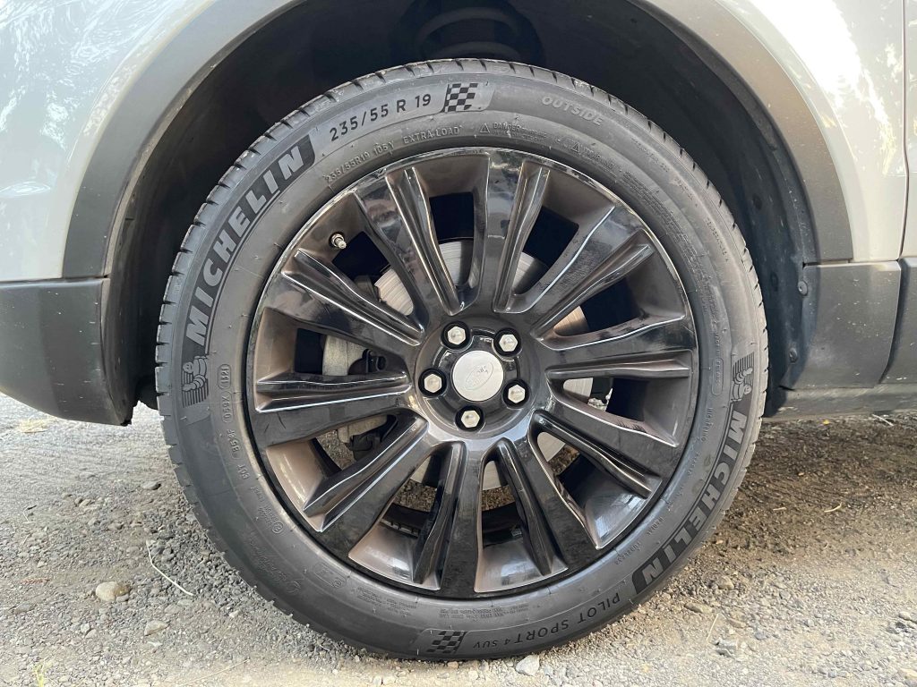 Michelin Pilot Sport 4 SUV  235/55 R19